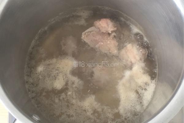 排骨青菜粥的做法图解2