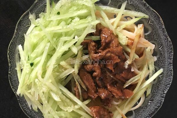 炸酱意面的做法图解6