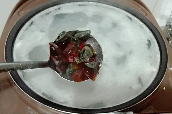 皮蛋瘦肉粥的做法图解11