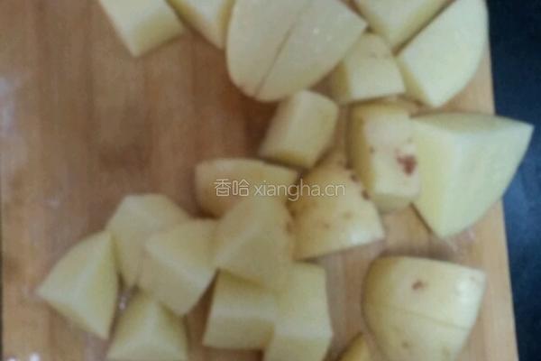 土豆炖肉的做法图解2
