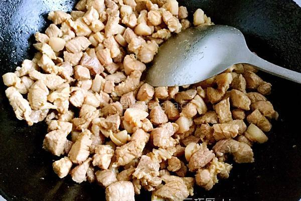茴香肉丁包子的做法图解9