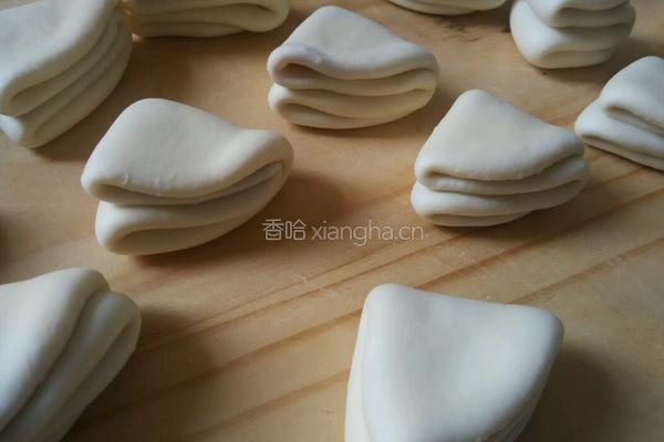 豆沙面包的做法图解1