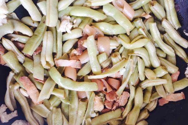 东北名菜：豆角盖被的做法图解10