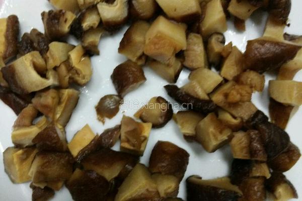 土豆香菇肉末饼的做法图解2
