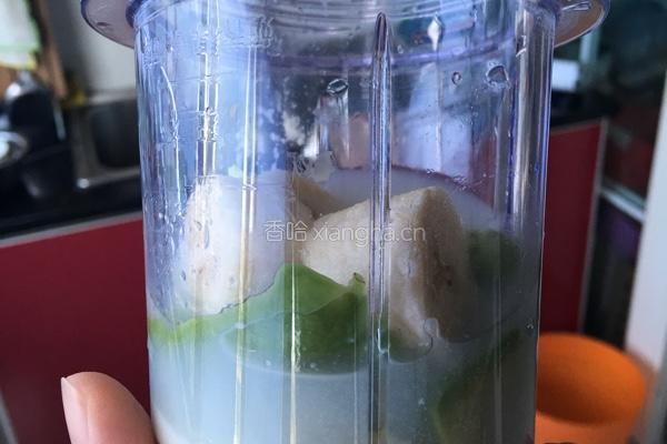 牛油果香蕉奶昔的做法图解2