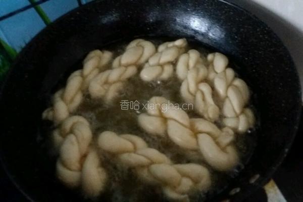 叶氏麻花的做法图解3