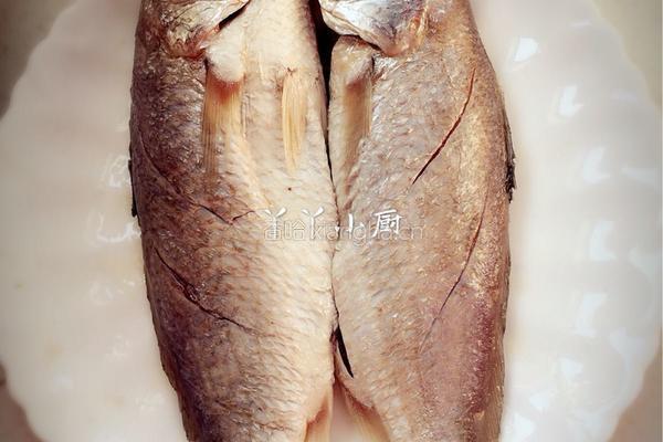 雪菜黄鱼的做法图解1