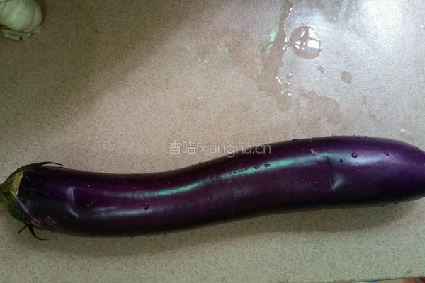 绝味茄子的做法图解1