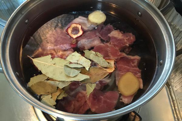 咖喱牛肉饭的做法图解2