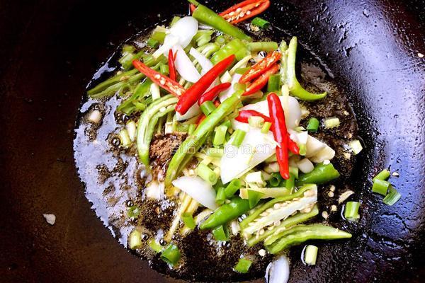 香辣牛蹄筋的做法图解4