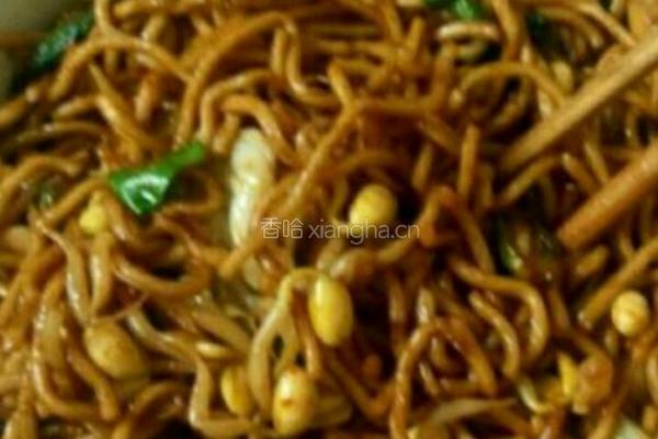酱油炒面的做法图解3