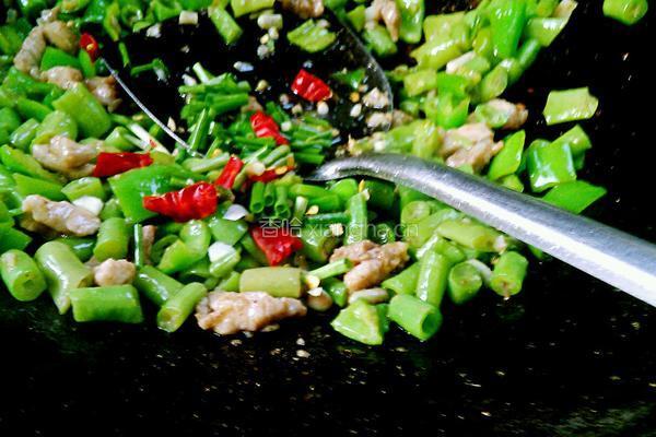 缸豆肉丁的做法图解14