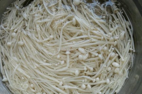 金针菇蛋花汤的做法图解3