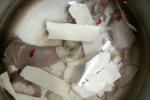 清补凉排骨汤的做法图解3