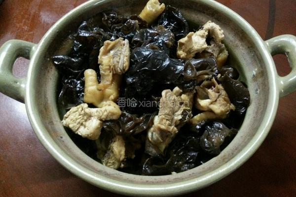 黑木耳炒鸡肉的做法图解8