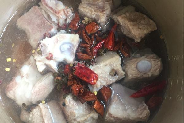 土豆排骨汤的做法图解3