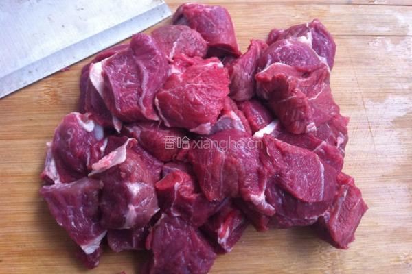 红烧牛肉的做法图解1