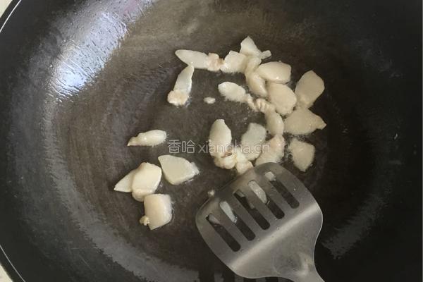 蒜苗烧猪肉的做法图解3