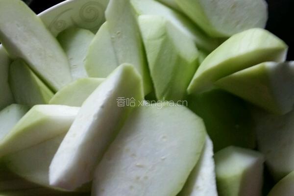 瓠子烧肉的做法图解1