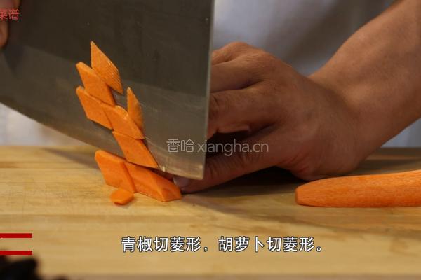 白菜木耳炒肉的做法图解4