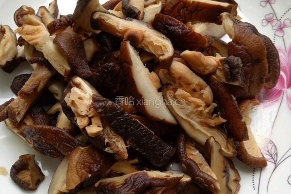 香菇焖鸭的做法图解5