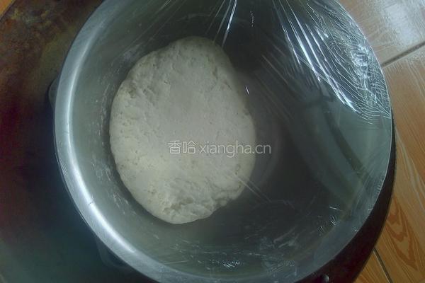 奶香大枣花卷的做法图解3