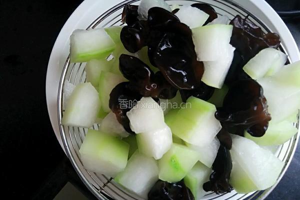耗油海米冬瓜的做法图解4