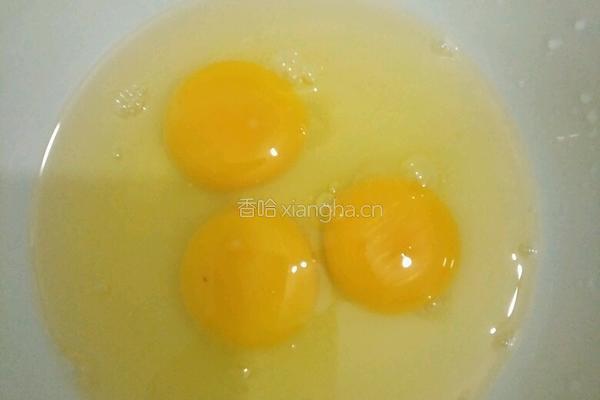 芝麻蛋卷的做法图解1