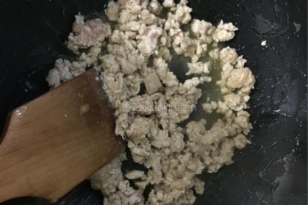 毛豆炒肉末的做法图解7