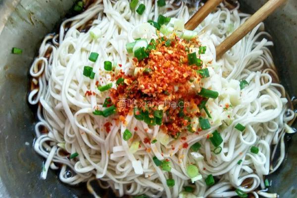 葱香拌面的做法图解6