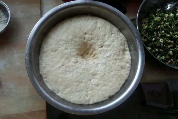 小油菜豆腐虾皮包子的做法图解5