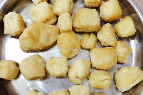 酸菜瘦肉炒豆干的做法图解3