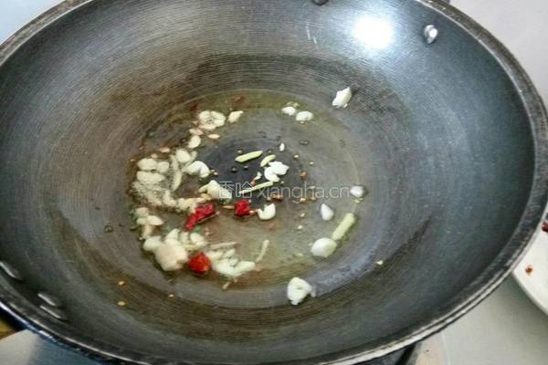 糖醋排骨的做法图解3