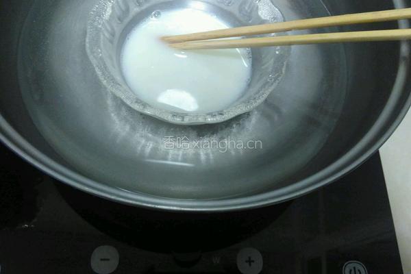 酸奶芒果慕斯蛋糕的做法图解3