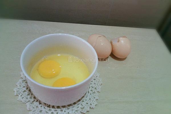 微波炉蛋糕的做法图解1