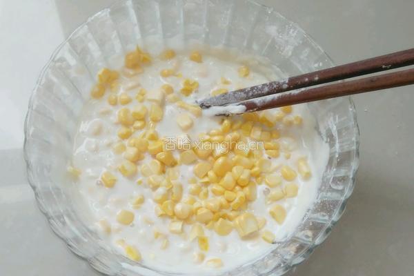香甜鲜玉米饼的做法图解2