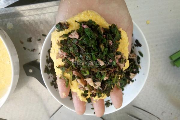 蒜香苋菜玉米饼的做法图解8