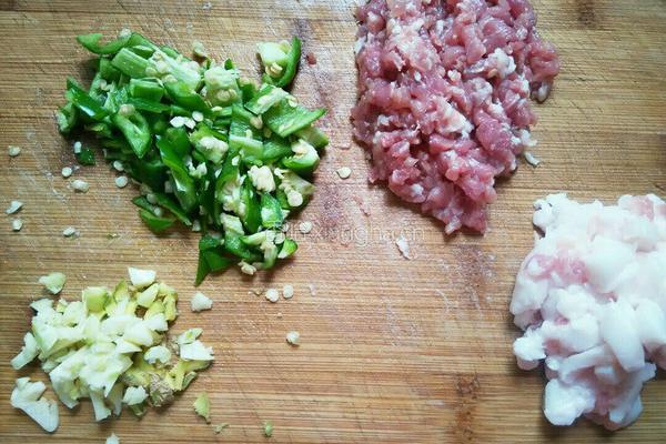 豉香肉末炒豆角的做法图解3