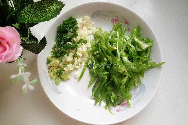 蒜香茄子的做法图解3
