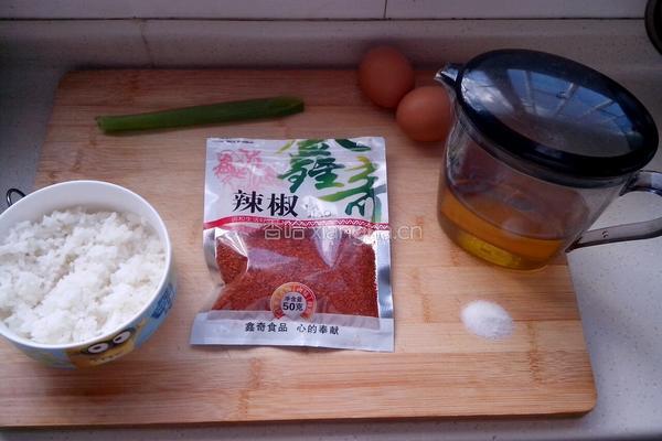 鸡蛋米饼的做法图解1