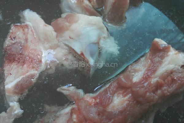 黄豆海带大骨头汤的做法图解3
