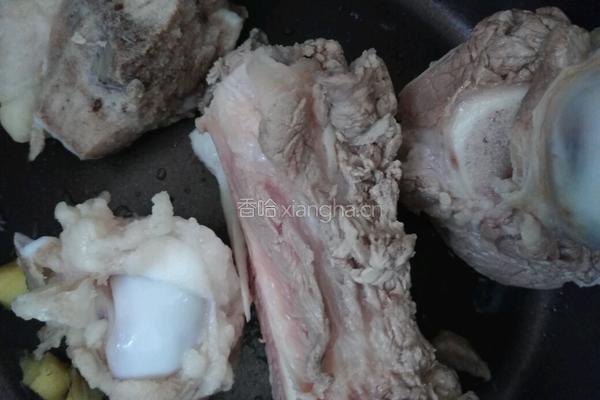 黄豆海带大骨头汤的做法图解4