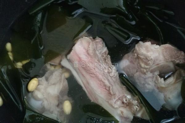 黄豆海带大骨头汤的做法图解6