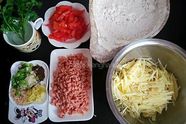 火腿土豆蕃茄饼的做法图解1