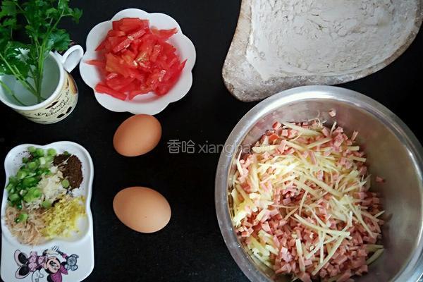 火腿土豆蕃茄饼的做法图解3