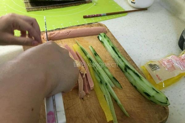 紫菜包饭的做法图解2