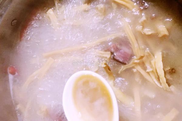 笋干炖腊肉的做法图解6