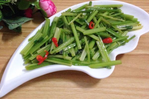 素炒香芹杆的做法图解8