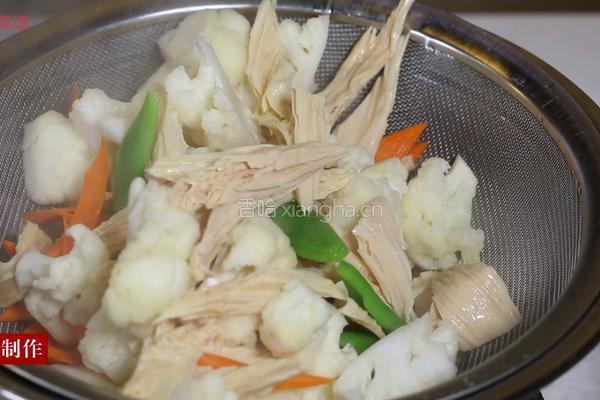 腐竹菜花的做法图解5