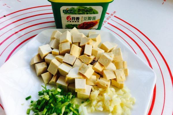 酱烧豆腐干的做法图解2